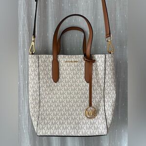 Michael Kors Vanilla Monogram Sinclair 2 Way Tote Bag
